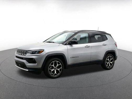 Silver Zynith Metallic Clearcoat 2025 Jeep Compass Limited