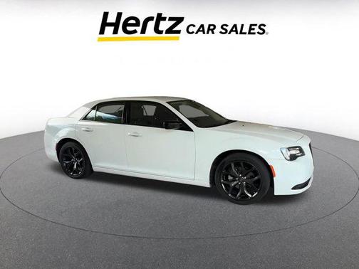 2022 Chrysler 300 Touring