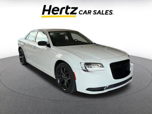 2022 Chrysler 300 Touring