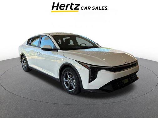 Snow White Pearl 2025 Kia K4 LXS