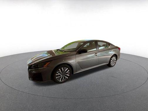 Gun Metallic 2025 Nissan Altima SV FWD