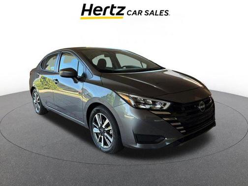 Gun Metallic 2025 Nissan Versa 1.6 SV