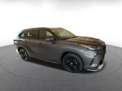 2024 Toyota Highlander XSE