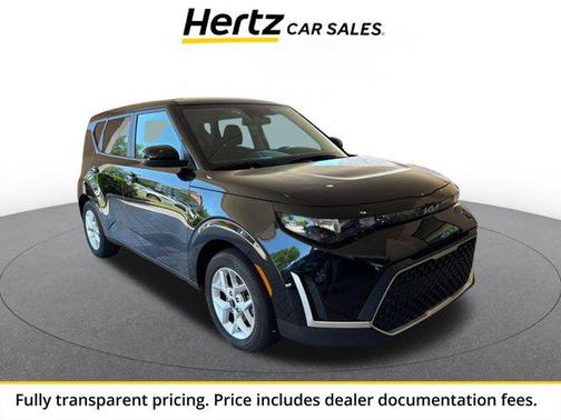 Fusion Black 2025 Kia Soul LX
