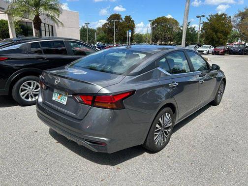 Gun Metallic 2025 Nissan Altima SV FWD