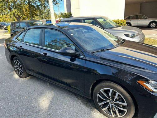 2025 Volkswagen Jetta 1.5T SE