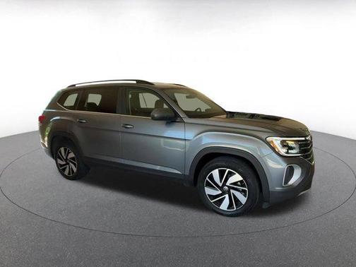 2024 Volkswagen Atlas 2.0T SE w/Technology 4MOTION