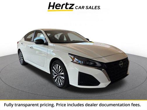 Glacier White 2025 Nissan Altima SV FWD