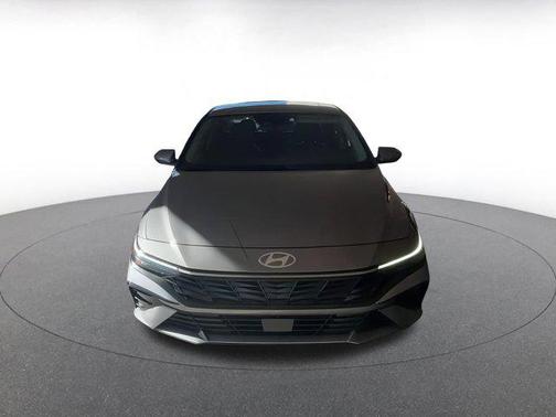 2025 Hyundai ELANTRA HEV Limited