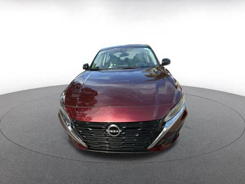 Garnet Pearl Metallic 2025 Nissan Altima SV FWD