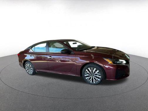 Garnet Pearl Metallic 2025 Nissan Altima SV FWD
