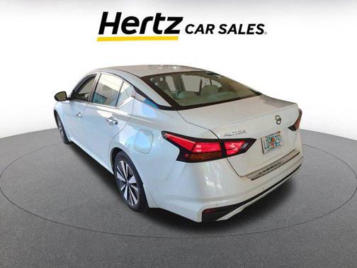 2022 Nissan Altima 2.5 SL