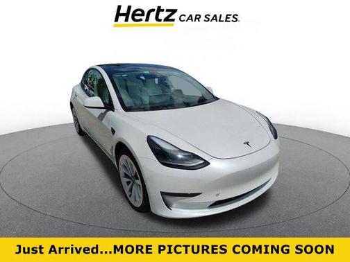 2022 Tesla Model 3 Long Range