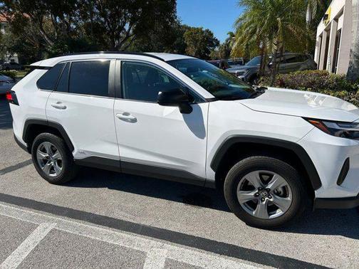 2025 Toyota RAV4 Hybrid LE