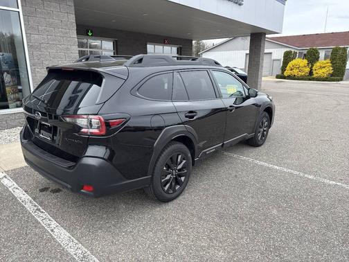 Crystal Black Silica 2025 Subaru Outback Onyx Edition AWD 4dr Crossover