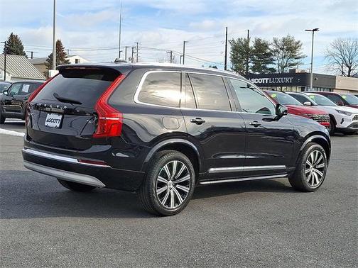 2022 Volvo XC90 T6 Inscription