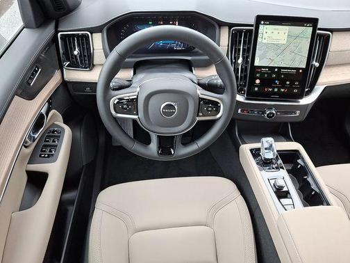 2026 Volvo XC90 B6 Plus 7-Seater