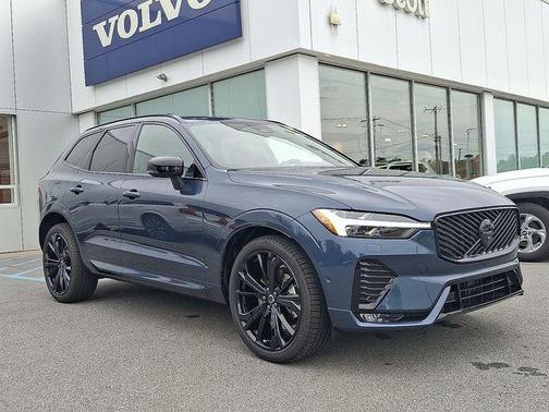 2026 Volvo XC60 B5 Ultra Black Edition