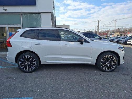 2026 Volvo XC60 Plug-In Hybrid Ultra, T8 AWD Electric/Gasoline, Dark