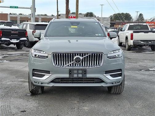 2024 Volvo XC90 B5 Plus Bright Theme
