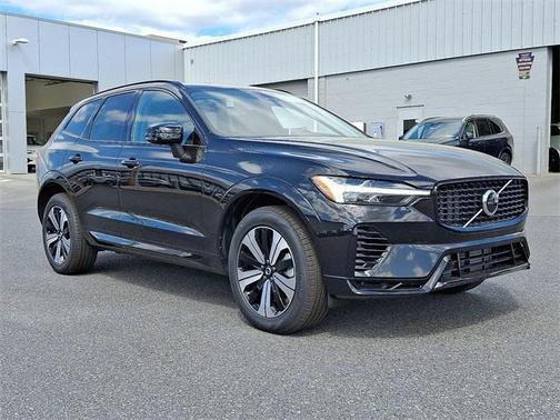 2025 Volvo XC60 Plug-In Hybrid T8 Core