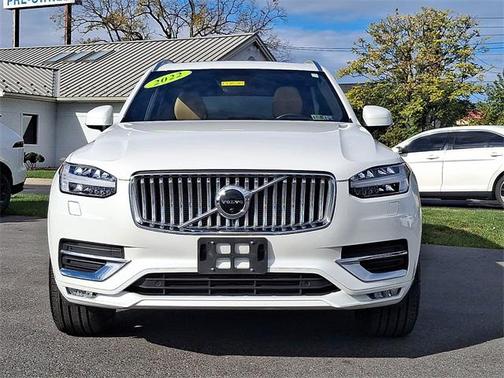 2022 Volvo XC90 T6 Inscription