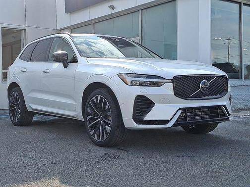 Crystal White Metallic 2026 Volvo XC60 Plug-In Hybrid Ultra, T8 AWD Electric/Gasoline, Dark