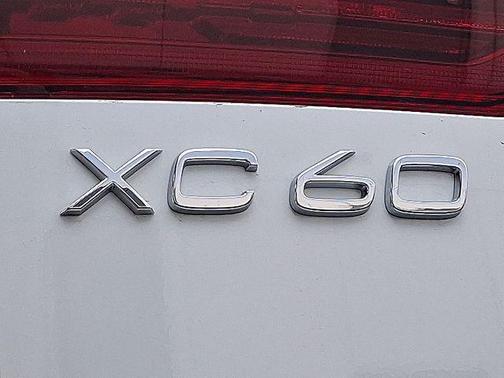 Crystal White Metallic 2026 Volvo XC60 Plug-In Hybrid Ultra, T8 AWD Electric/Gasoline, Dark