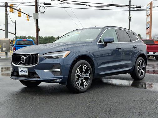 2022 Volvo XC60 B5 AWD Momentum