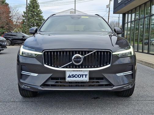 2022 Volvo XC60 B5 AWD Momentum
