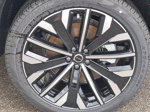 2026 Volvo XC90 Ultra, B6 AWD Gas (mild hybrid), Gasoline, Bright, 7 Seats