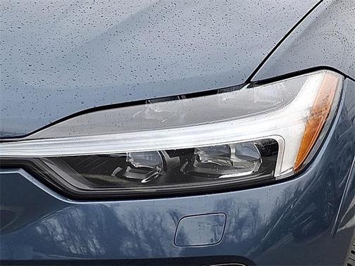 2026 Volvo XC60 Plug-In Hybrid Black Edition Ultra, T8 AWD Electric/Gasoline, Dark