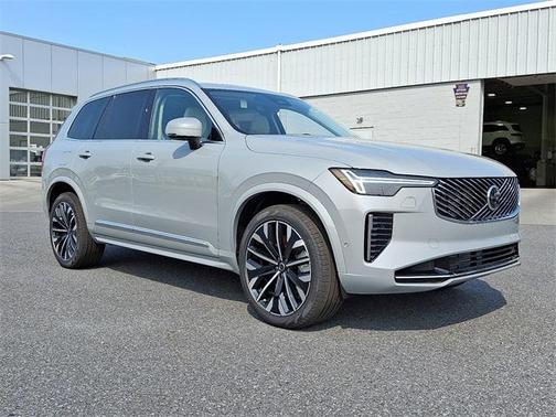 2025 Volvo XC90 Plug-In Hybrid T8 Ultra 7-Seater
