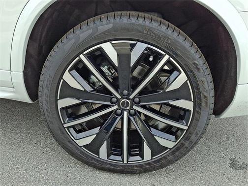 2026 Volvo XC90 B6 Ultra 7-Seater