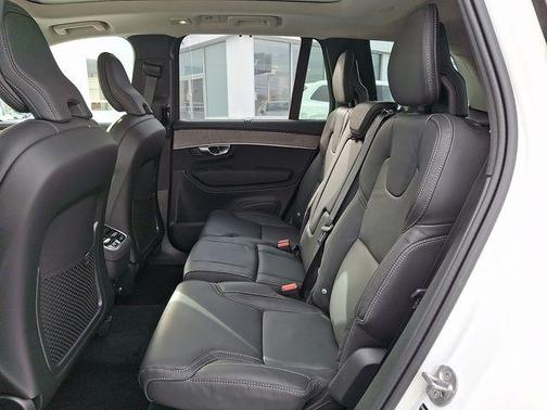 2026 Volvo XC90 B6 Ultra 7-Seater