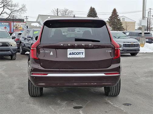 2025 Volvo XC90 Plug-In Hybrid T8 Ultra 6-Seater