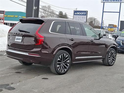 2025 Volvo XC90 Plug-In Hybrid T8 Ultra 6-Seater