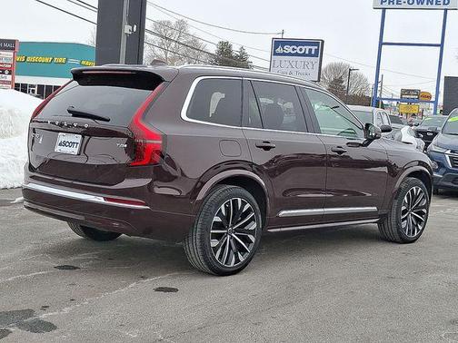 2025 Volvo XC90 Plug-In Hybrid T8 Ultra 6-Seater