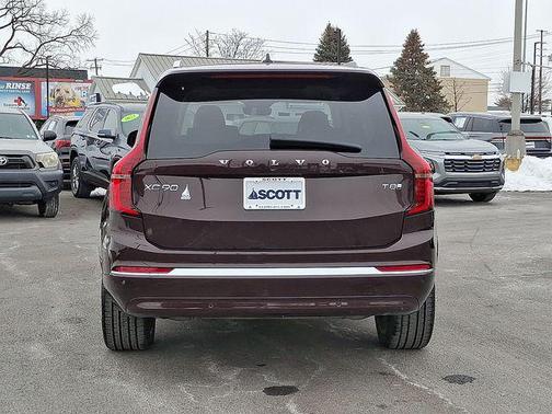 2025 Volvo XC90 Plug-In Hybrid T8 Ultra 6-Seater