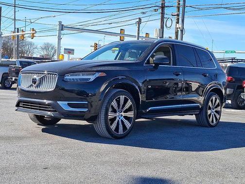 2025 Volvo XC90 Plug-In Hybrid T8 Ultra 7-Seater