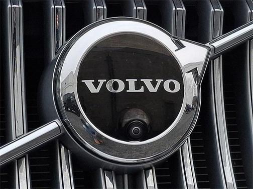 2025 Volvo XC90 Plug-In Hybrid T8 Ultra 7-Seater