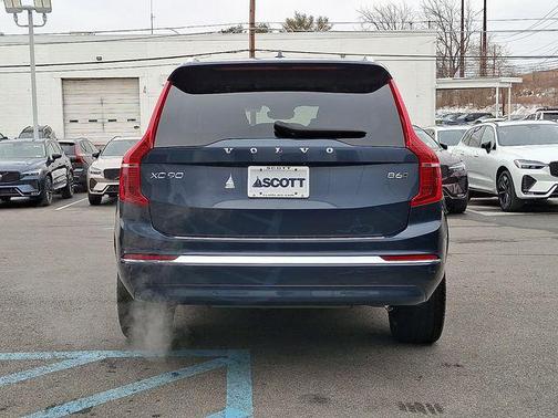 2025 Volvo XC90 B6 Plus 7-Seater