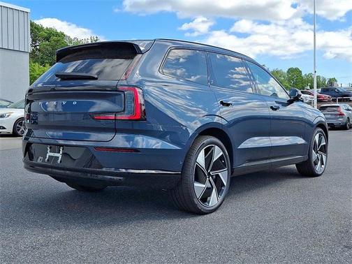 2025 Volvo EX90 Twin Motor Performance Ultra