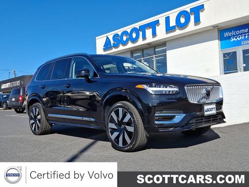 2023 Volvo XC90 Recharge Plug-In Hybrid Plus 6-Seater