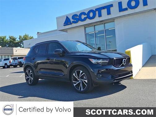 2021 Volvo XC40 T5 R-Design