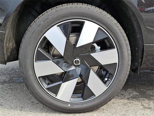 2025 Volvo XC60 Plug-In Hybrid T8 Plus