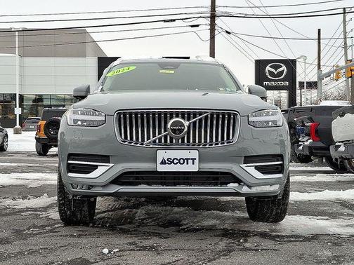 2024 Volvo XC90 B5 Plus Bright Theme