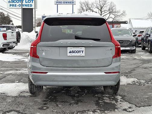 2024 Volvo XC90 B5 Plus Bright Theme
