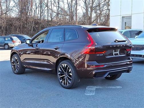 2026 Volvo XC60 B5 Ultra