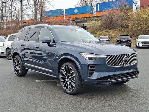 2026 Volvo XC90 B6 Plus 7-Seater